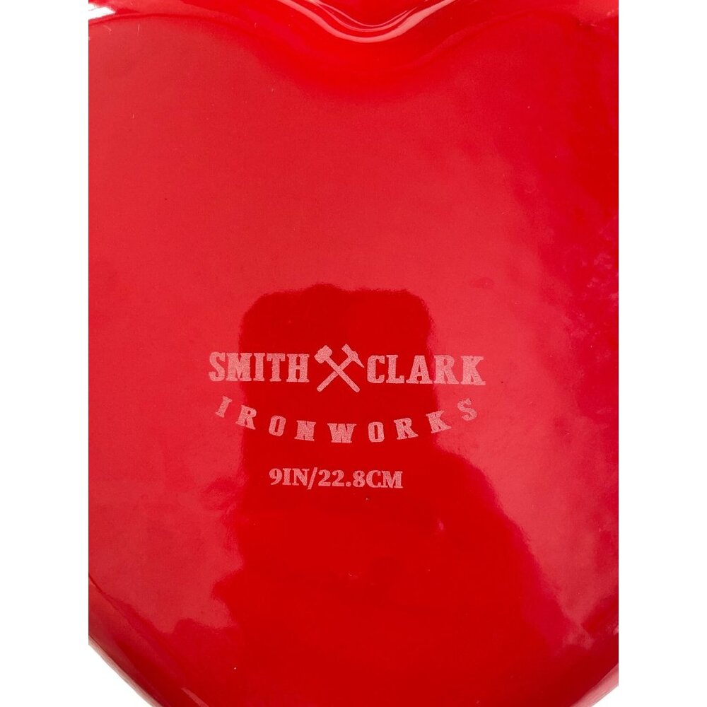 Smith & Clark Ironworks 9 in. Enameled Cast Iron Heart Valentine's Day Skillet - Picture 4 of 4